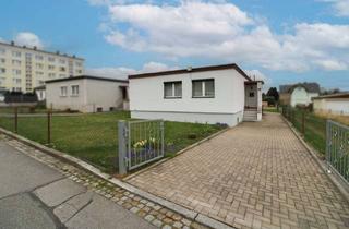 Haus kaufen in Kaufhallenweg, 02733 Cunewalde, Bezugsfreier 5 Zimmer Bungalow mit Keller und Südwest Garten in Bautzen Cunewalde