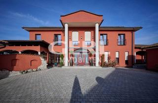 Villa kaufen in Brunnenstraße 46, 94336 Hunderdorf, Exklusive Villa mit hochwertiger Ausstattung und Einliegerwohnung