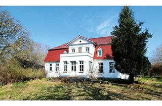 Haus kaufen in Zum Bollwerk 11, 17506 Gützkow, Ehem. Rittergut/Gutshaus in 17506 Gützkow OT Pentin, Zum Bollwerk 11