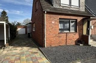 Doppelhaushälfte kaufen in Klarastraße 63, 48529 Nordhorn, Doppelhaushälfte in Nordhorn-Blanke – Solide Basis für kreative Modernisierer