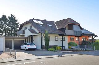 Wohnung kaufen in 76694 Forst, Selbst einziehen oder vermieten: Top gepflegte 2-Zimmer-DG-Wohnung mit Gartenanteil und Garage