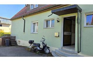 Doppelhaushälfte kaufen in 71272 Renningen, Doppelhaushälfte mit Balkon und Garage in zentraler Lage von Renningen!
