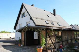 Haus kaufen in 56479 Niederroßbach, Attraktives Haus mit Platz und Potenzial