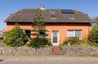 Einfamilienhaus kaufen in 24811 Brekendorf, Hüttener Berge: Einfamilienhaus mit Naturgarten, Volieren und eingezäuntem Hundebereich zur viels...
