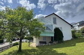 Einfamilienhaus kaufen in Hengstetterstr. 18, 75395 Ostelsheim, Gepflegtes Einfamilienhaus mit großem Garten, Wintergarten sowie 2 Garagen in 75395 Ostelsheim