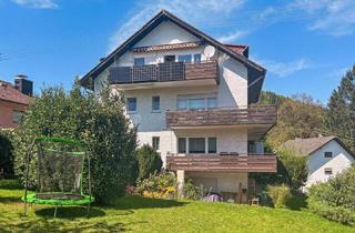 Wohnung kaufen in Klötzweg 11, 76332 Bad Herrenalb, Attraktive Kapitalanlage: Gepflegte, vermietete 3-Zimmer-Wohnung mit Balkon in Bad Herrenalb