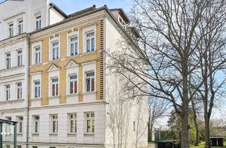Wohnung kaufen in Ring 43, 04416 Markkleeberg, Schöne Dachgeschosswohnung mit Loggia und Blick auf das Völkerschlachtdenkmal in Markkleeberg