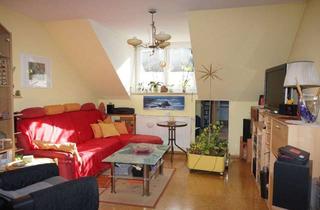 Wohnung kaufen in 87616 Marktoberdorf, RARITÄT! Liebenswerte Dachgeschosswohnung mit Balkon!