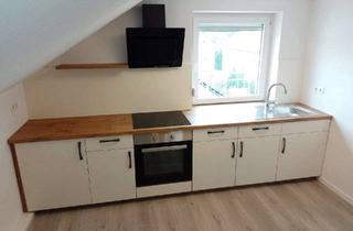 Wohnung mieten in 84478 Waldkraiburg, Einziehen & wohlfühlen: Möblierte 2-Zimmer-Wohnung mit Balkon und Stellplatz