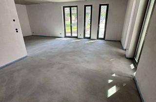 Wohnung mieten in Slüterstraße, 18055 Stadtmitte, Exklusive 4-Zimmer-Neubauwohnung im Herzen der Altstadt! Mit Balkon, Echtholzparkett und Vollbad