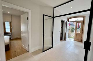 Villa kaufen in 25996 Wenningstedt-Braderup, Eine Villa in Strandnähe mit 3 Einheiten - Vielfältige Nutzungsmöglichkeiten!
