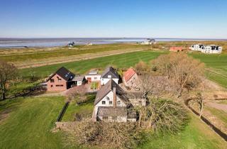 Haus kaufen in 27639 Wremen, Charmantes Zweifamilienhaus in direkter Deichnähe – eine attraktive Kapitalanlage an der Nordsee
