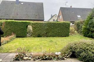 Haus kaufen in 41470 Neuss, Neuss Rosellen "Mit viel Charme" Solides Dreifamilienhaus Erdgeschoss Wohnung Terrasse Garten frei