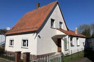 Einfamilienhaus kaufen in 34376 Immenhausen, Freistehendes Einfamilienhaus mit Werkstattgebäude in zentraler Lage von Immenhausen