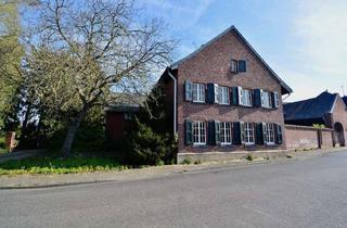 Bauernhaus kaufen in 41238 Giesenkirchen, Historisches Wohnhaus als Teil eines ehemaligen Bauernhofes mit viel Potenzial in MG-Giesenkirchen
