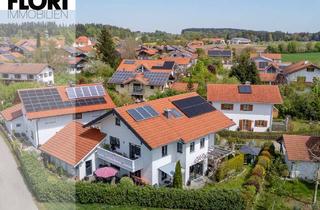 Mehrfamilienhaus kaufen in 83370 Seeon, Wohnen, wo andere Urlaub machen – Mehrfamilienhaus mit Seeblick