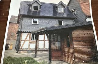 Immobilie kaufen in 35091 Cölbe, Kleines Einfamilienhaus in Cölbe, 6 Zimmer, neues Dach , Küche, Bad Kamin, vermietet