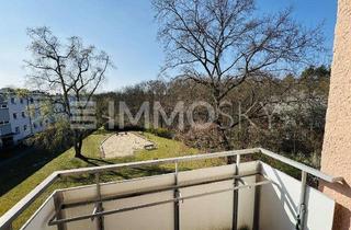 Wohnung kaufen in 14165 Zehlendorf, Zehlendorfs Zweizimmer-Highlight –Bezugsfreies Zuhause mit Weitblick