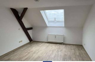 Wohnung mieten in 01877 Bischofswerda, Individuelle und zentral gelegene Dachgeschoss-Wohnung mit offener Küche!