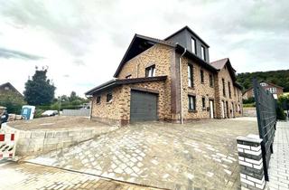 Doppelhaushälfte kaufen in 31737 Rinteln, Moderne Doppelhaushälfte mit Garage in Rinteln