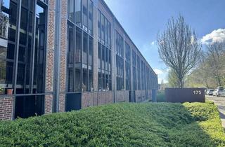 Loft kaufen in 45136 Bergerhausen, Luxuriöses Loft im Grünen – Wohnen mit Naturflair an der Ruhr