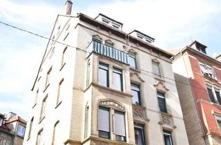 Wohnung kaufen in 70190 Mitte, ++ Modernisiertes Altbaurefugium mit attraktiver Raumgestaltung ++