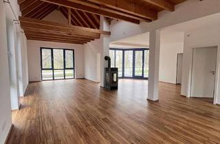 Wohnung kaufen in 40789 Monheim, Licht, Freiheit & Raum – stilvolle Eigentumswohnung mit Garten & Gartenhaus in Monheim