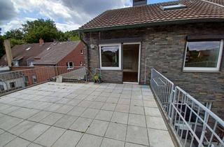Wohnung kaufen in 46147 Sterkrade-Nord, 3,5 - Raum - Eigentumswohnung im Zweifamilienhaus mit großer Dachterrasse