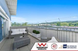 Wohnung kaufen in 85614 Kirchseeon, Sonnige Dachterrassenwohnung mit Charme in zentraler Lage