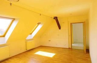 Wohnung mieten in Lange Str. 33, 39221 Welsleben, Helle Single-DG-Wohnung mit amerikan. Küche auf 4-Seiten-Hof in Eickendorf
