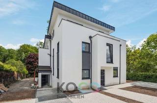 Doppelhaushälfte kaufen in 51580 Reichshof, Exklusive Neubau-Doppelhaushälfte mit Dachterrasse, Garten & Stellplätzen im Grünen