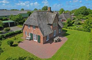 Haus kaufen in 25938 Oldsum, Idyllisches Reetdachhaus in ruhiger Lage