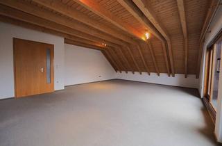 Wohnung mieten in 89150 Laichingen, Gemütliche, teil-renovierte 3-Zimmer-Wohnung mit Balkon und Garage in Laichingen
