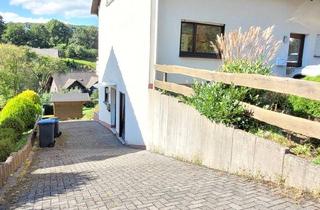 Einfamilienhaus kaufen in 57074 Siegen, Siegen - Schönes Haus mit 2 Wohnungen in TOP-Lage 57074 Siegen-Bürbach