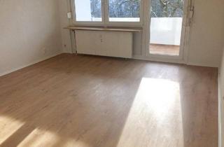 Mehrfamilienhaus kaufen in 78089 Unterkirnach, Unterkirnach - Licht & Blick: 2 Zi mit Seesicht, Balkon & Einbauküche (47 m²)