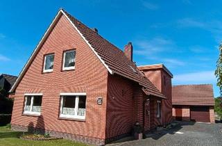 Haus kaufen in 26655 Westerstede, Westerstede - Wohnhaus mit zwei Wohneinheiten in schöner Dorflage, gepflegt