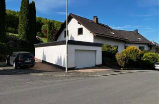 Einfamilienhaus kaufen in 57250 Netphen, Einfamilienhaus in der Nähe von Siegen direkt in der Natur am Fuße der "Alten Burg"
