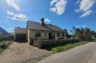 Einfamilienhaus kaufen in 38464 Groß Twülpstedt, Großes Einfamilienhaus samt Garage, Balkon und riesigen Garten sehnt sich nach fleißigen Händen