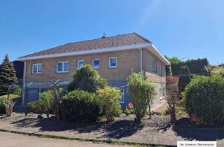 Einfamilienhaus kaufen in 57610 Altenkirchen, Gepflegtes Einfamilienhaus mit Einliegerwohnung in begehrter Lage von Altenkirchen-Honneroth!