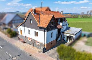 Einfamilienhaus kaufen in Möllner Weg, 35085 Ebsdorfergrund, Großes Einfamilienhaus mit Anbau und separatem Garten in Heskem-Mölln