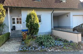 Haus kaufen in 97258 Ippesheim, Ippesheim - Wohnen & Vermieten: Reihenendhaus mit zwei getrennten Wohnungen