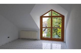 Wohnung kaufen in 66271 Kleinblittersdorf, Kleinblittersdorf - Lichtdurchflutete 2-Zimmer-Dachgeschosswohnung