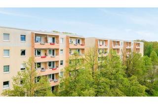 Wohnung kaufen in 15344 Strausberg, Bahnhofs- & seenah! Keller, Einbauküche, modernes Bad, Stellplatz: Dreizimmerwohnung in Strausberg