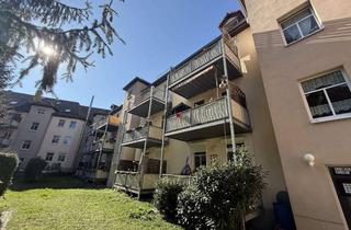 Wohnung kaufen in 06667 Weißenfels, 3-Zimmer-Altbauwohnung mit Balkon in Weißenfels