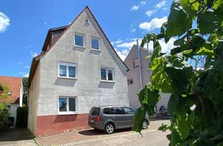 Wohnung kaufen in 74382 Neckarwestheim, Provisionsfrei - Bezugsbereite, helle 3-Zimmer-Dachgeschosswohnung mit Bühnenraum und PKW-Stellplatz