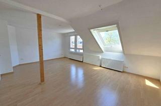Wohnung kaufen in 64287 Darmstadt, VISTA Immobilien - Wohntraum im Dachgeschoss – charmante Altbauwohnung in begehrter Lage