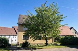 Einfamilienhaus kaufen in 91356 Kirchehrenbach, Einfamilienhaus mit drei Wohnungen und großzügigem Grundstück