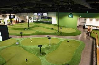 Gastronomiebetrieb mieten in Schlossstraße, 51429 Bergisch Gladbach, Ideal Fläche für Indoor ( Baugnehmigung für Indoor Golf mit Gastro