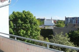 Wohnung mieten in Philippstraße, 09130 Chemnitz, Ab August 2025: 3-Zimmer-Wohnung mit schönem Balkon (Hofseite), Laminat, Badewanne & Einbauküche