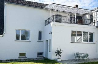 Einfamilienhaus kaufen in 03172 Guben, Guben - Frisch modernisiertes Haus mit Garten & Kamin, ideal für Familien